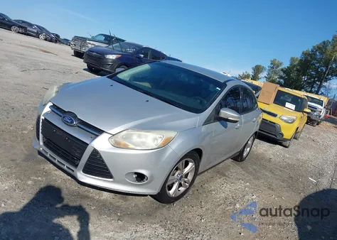 2014 Ford Focus Se z USA, uszkodzony, nr VIN 1FADP3F21EL190247